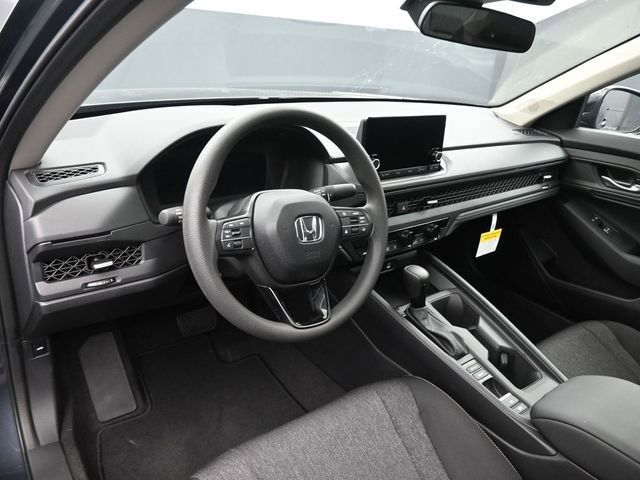 Used 2025 Honda Accord SE image 19