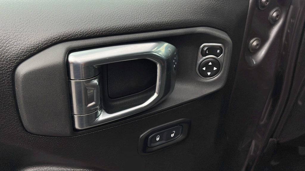Used 2026 Jeep Wrangler Unlimited Sport AWD/4WD image 19