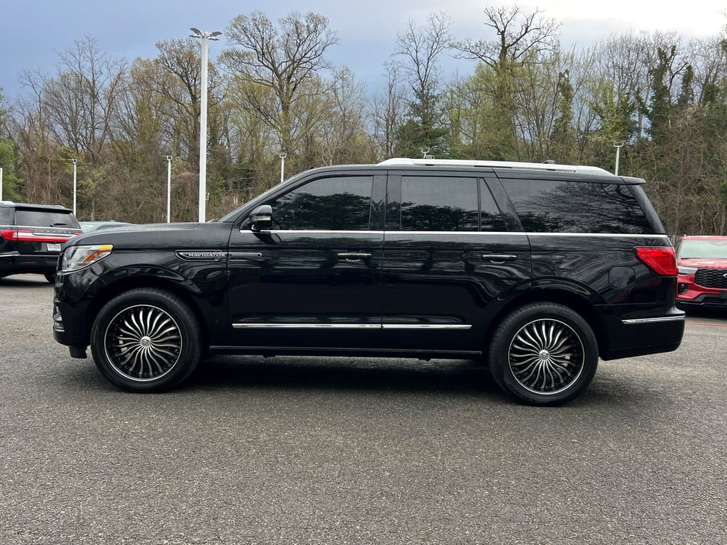Certified 2021 Lincoln Navigator Reserve image 4