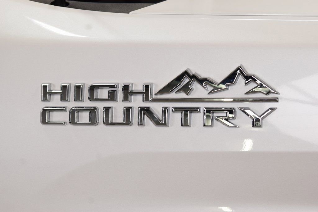 Used 2024 Chevrolet Silverado 2500 High Country w/ High Country Premium Package image 18