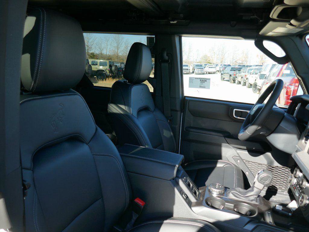 New 2026 Ford Bronco Outer Banks image 9