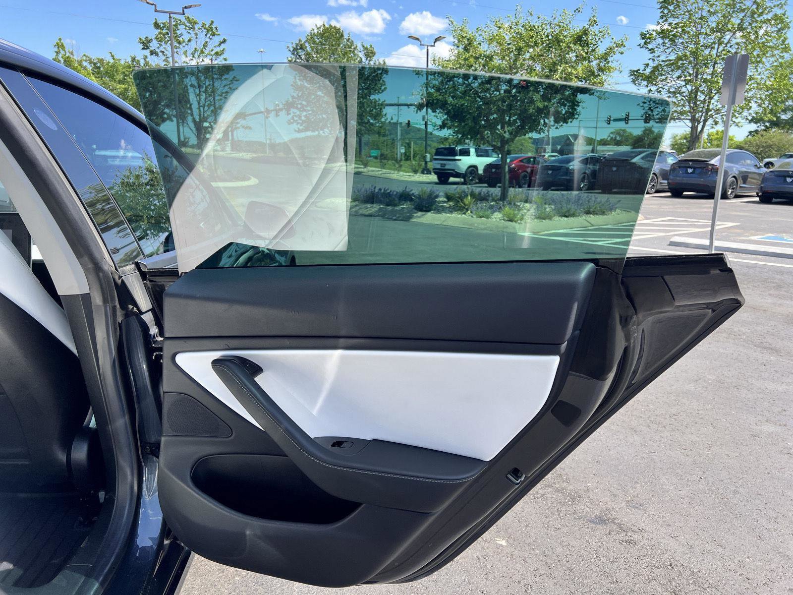 Used 2019 Tesla Model 3 Long Range image 13