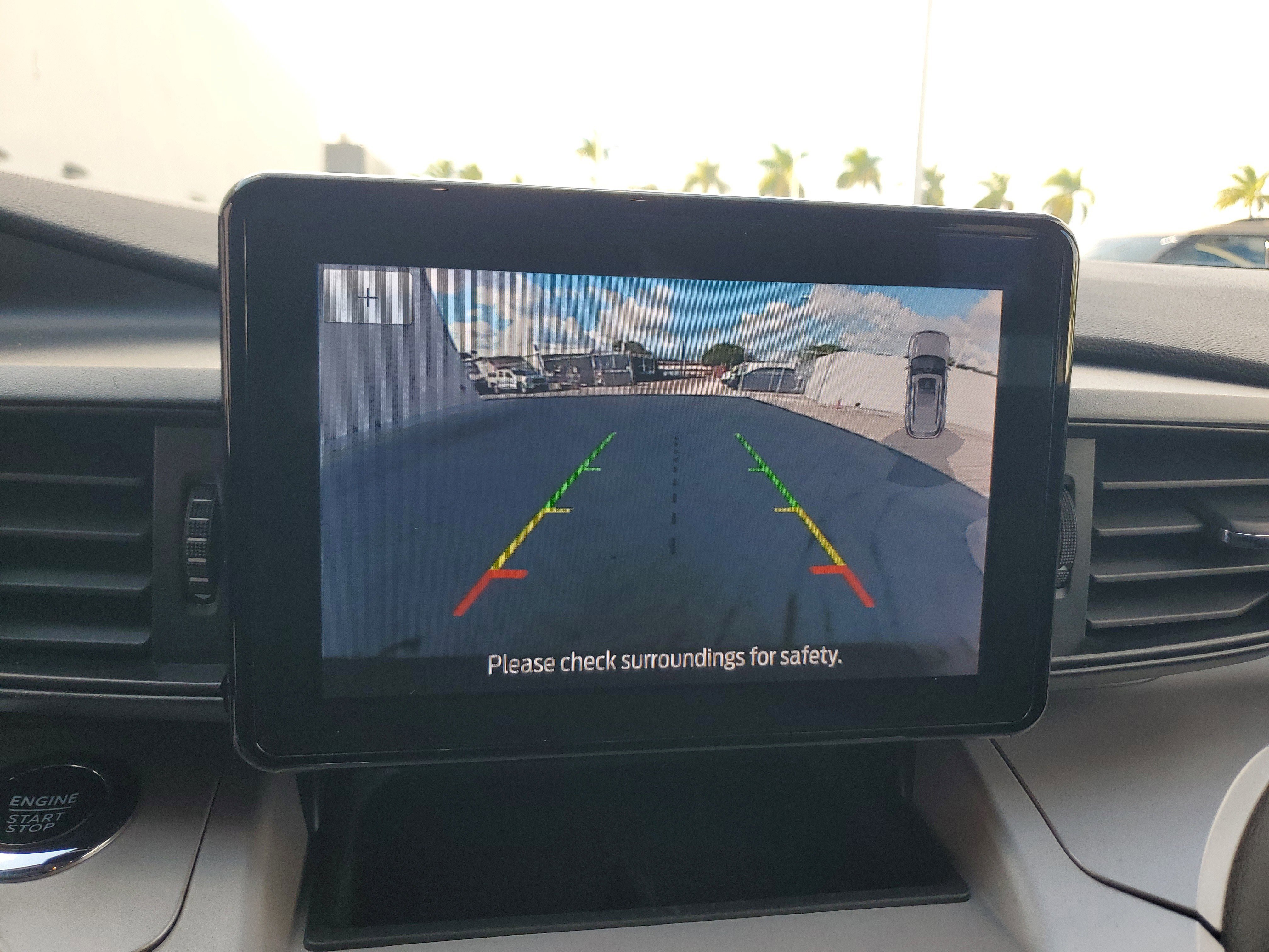 Used 2023 Ford Explorer XLT image 10