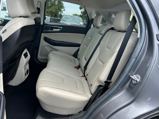 Used 2023 Ford Edge Titanium AWD/4WD image 12
