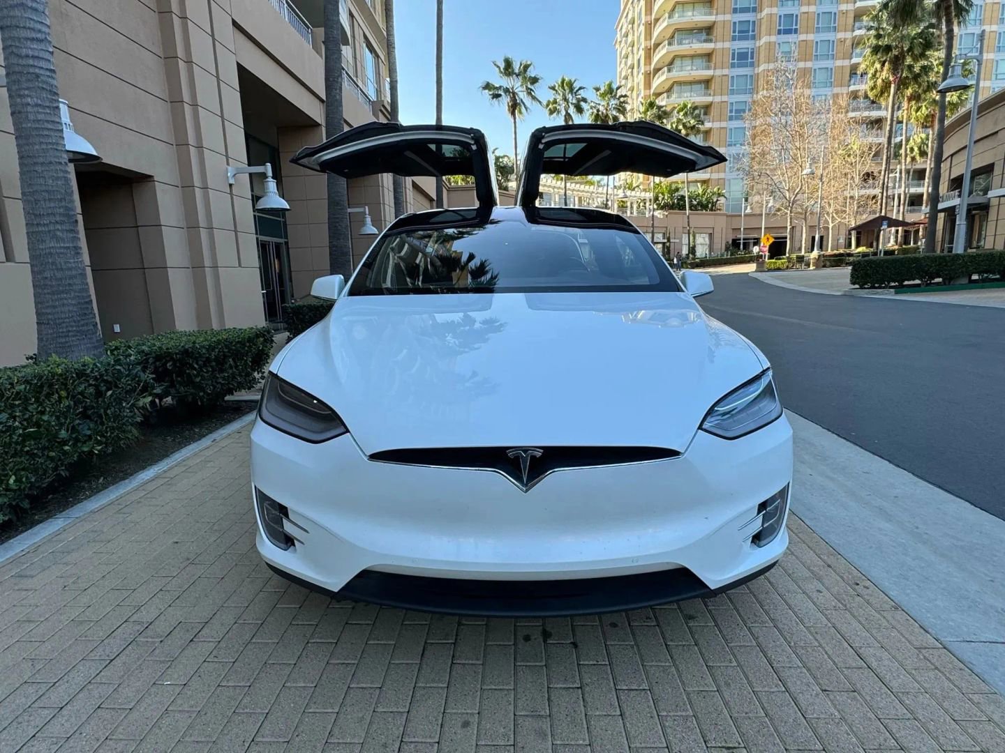 Used 2020 Tesla Model X Long Range AWD/4WD image 10