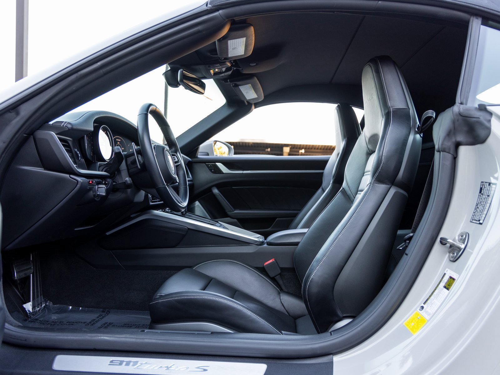 Certified 2021 Porsche 911 Turbo S image 28