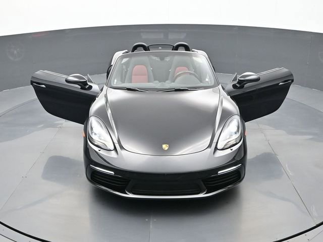Certified 2025 Porsche 718 Boxster S RWD image 31