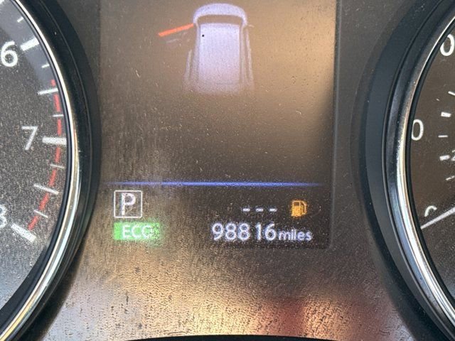 Used 2018 Nissan Rogue S image 21