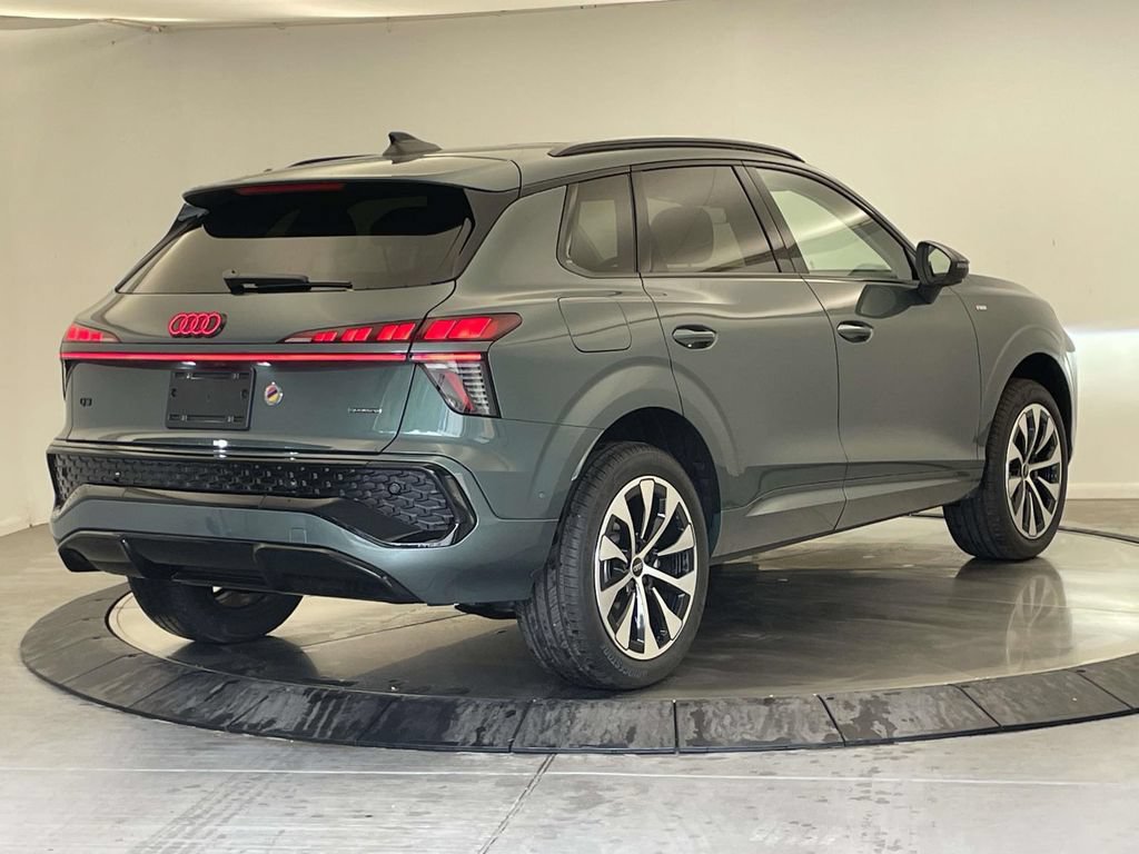 New 2026 Audi Q3 quattro 2.0T AWD/4WD image 7