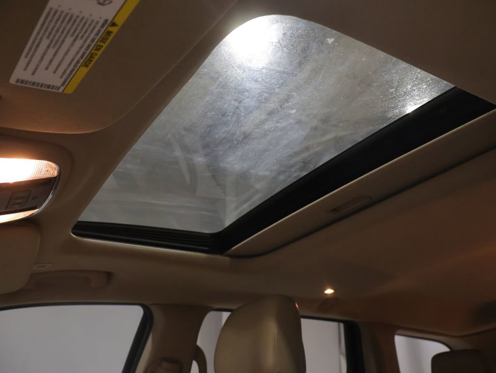 Used 2018 Jeep Grand Cherokee Limited image 37