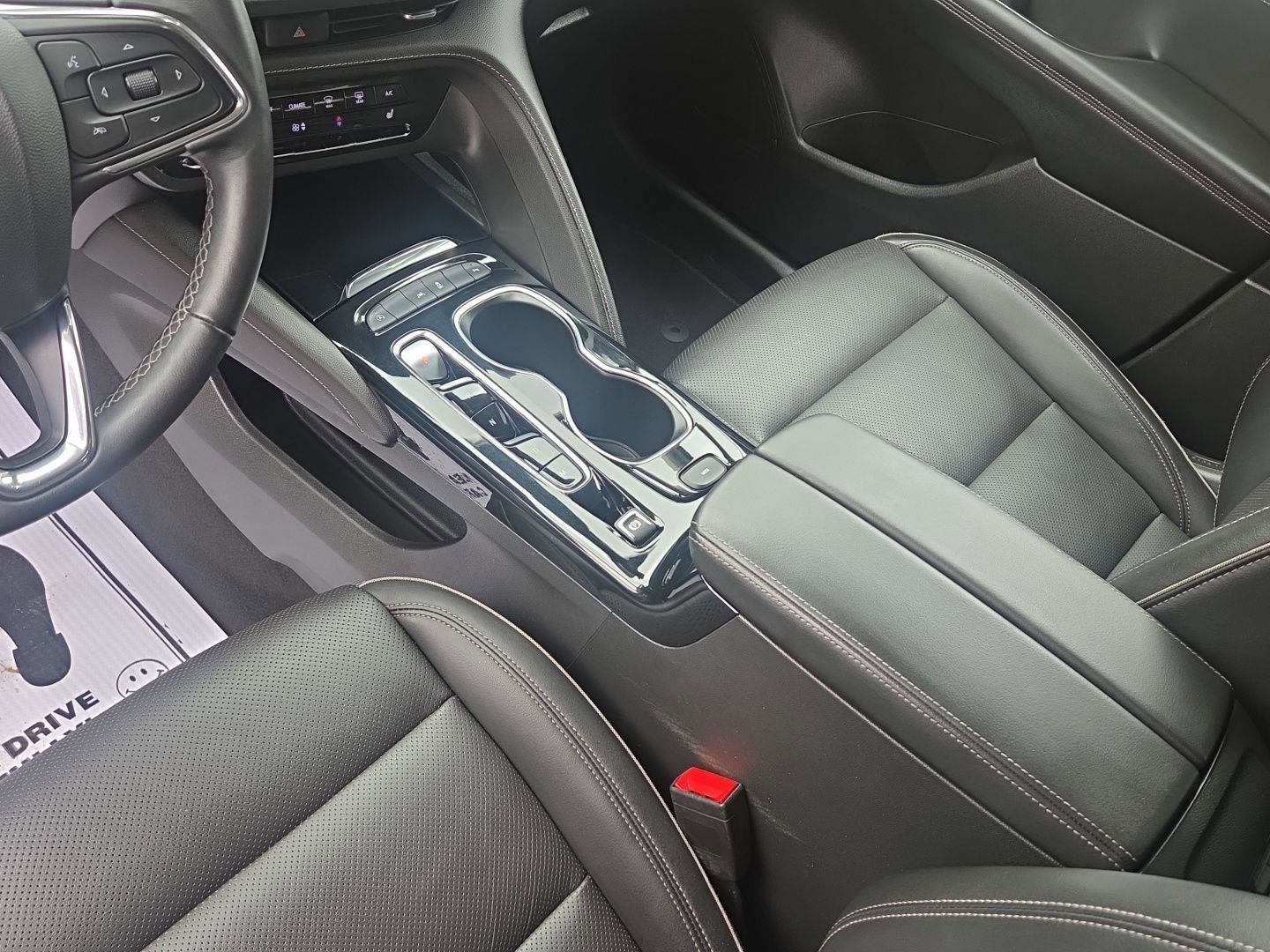 Used 2023 Buick Envision Essence FWD image 19