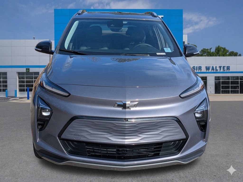 Used 2023 Chevrolet Bolt EUV Premier w/ Sun & Sound Package image 9
