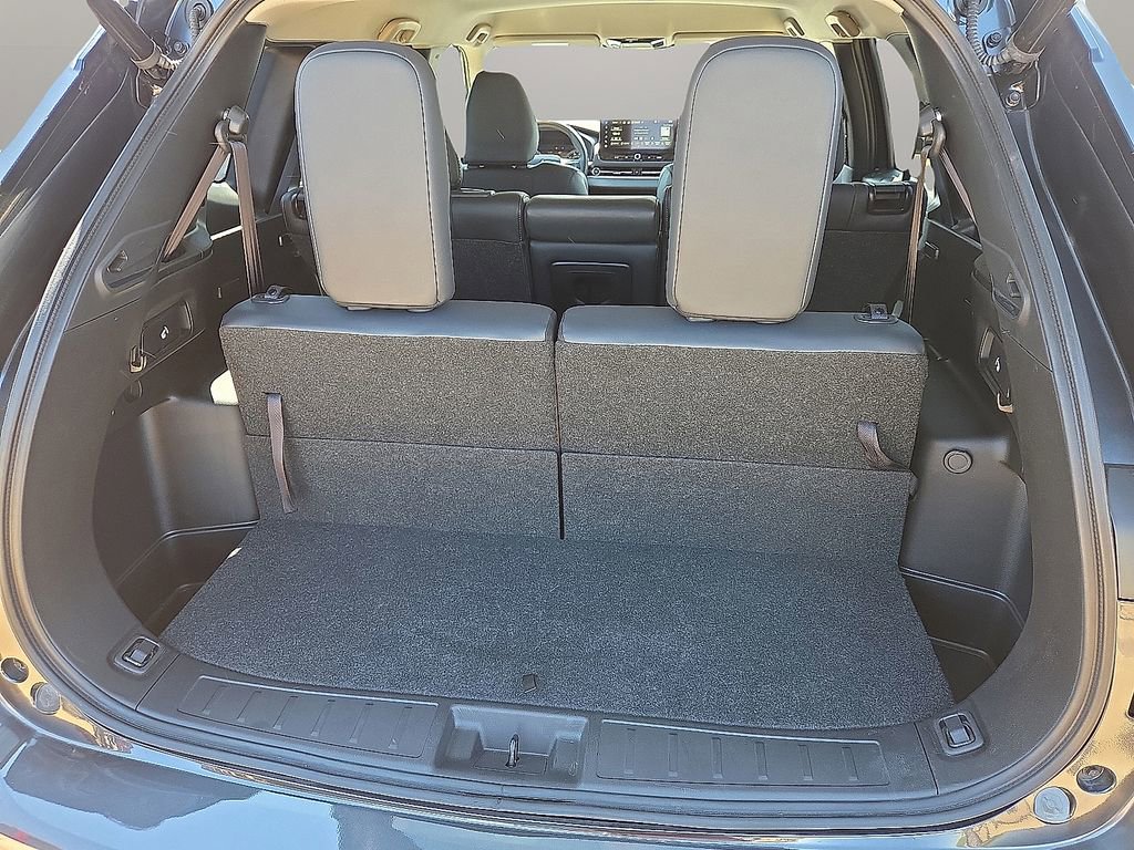 Used 2025 Mitsubishi Outlander SE image 16