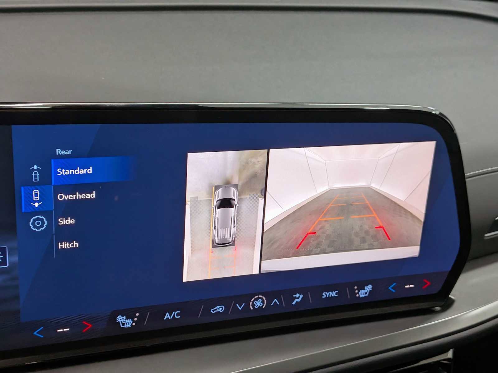 New 2026 Chevrolet Traverse LT w/ Driver Confidence Package image 28