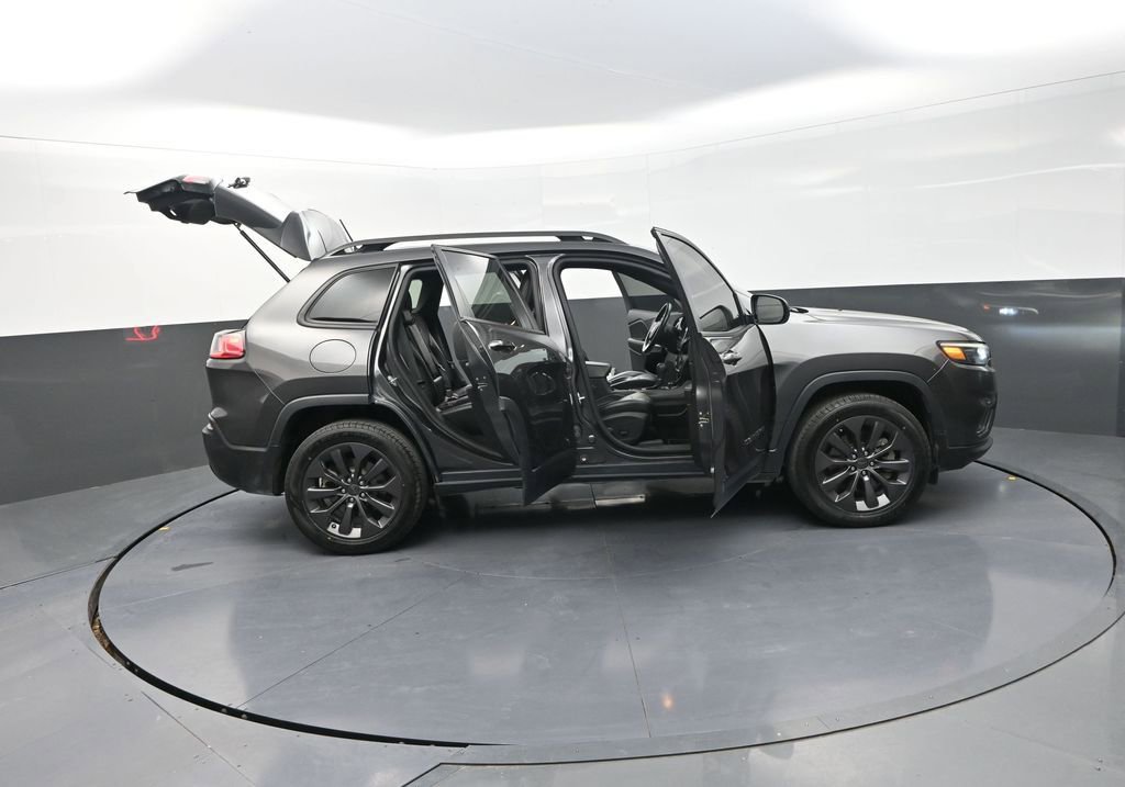 Used 2021 Jeep Cherokee Latitude Lux 80th Anniv w/ Quick Order Package 26U 80TH image 40