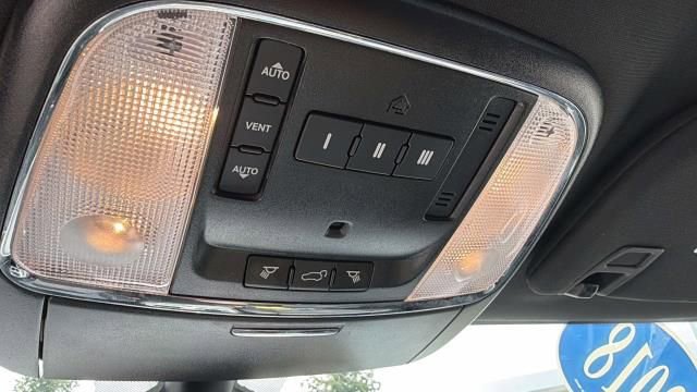 Used 2018 Jeep Grand Cherokee Limited AWD/4WD image 26