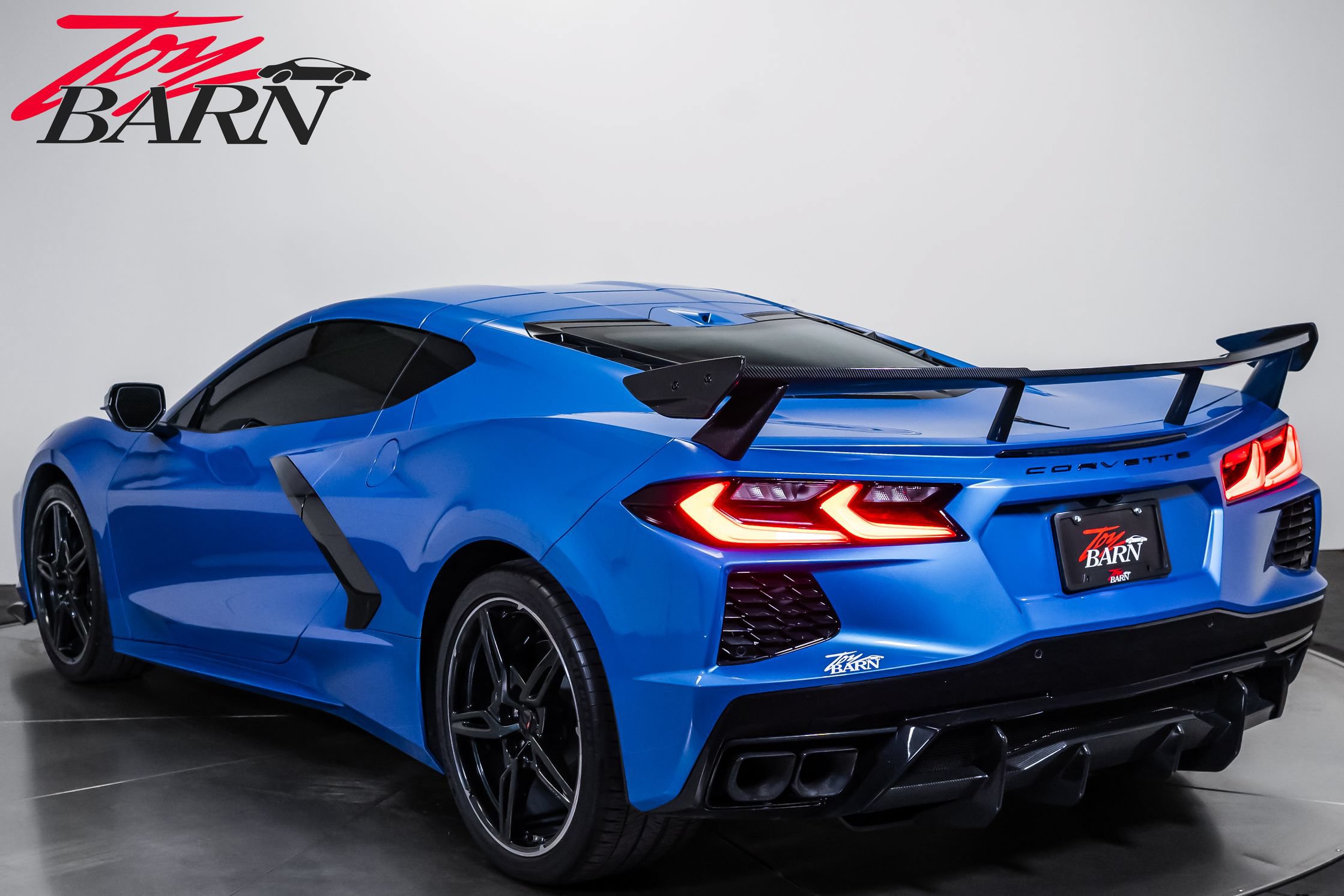 Used 2024 Chevrolet Corvette Stingray Preferred Cpe w/ Battery Protection Package RWD image 11