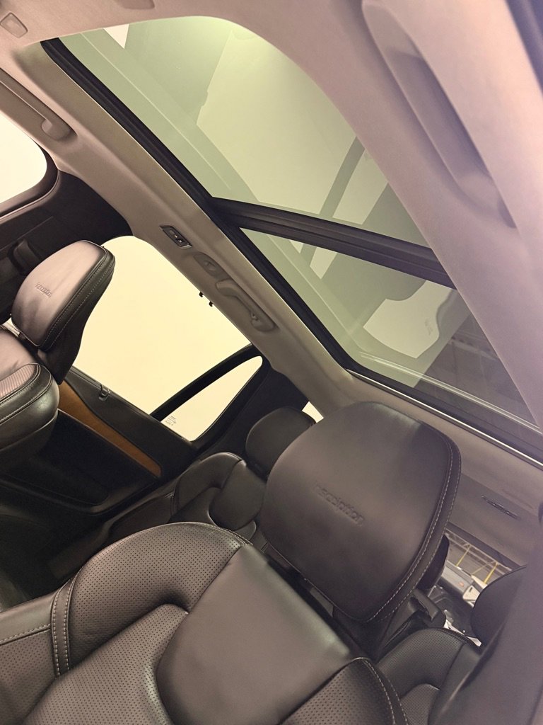 Used 2019 Volvo XC90 T6 Inscription w/ Luxury Package image 17