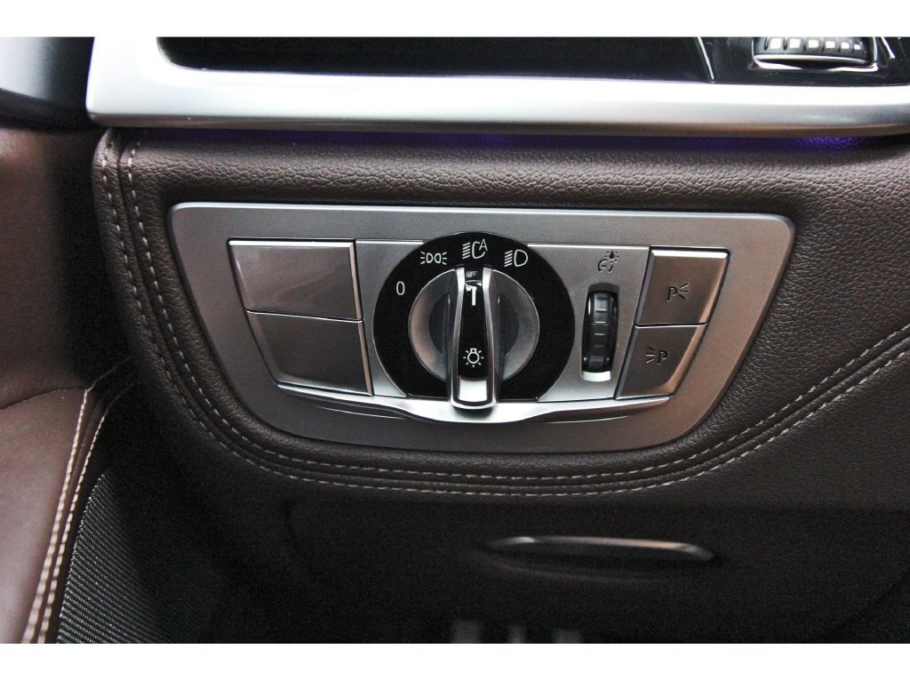 Used 2022 BMW 750i xDrive w/ Executive Package AWD/4WD image 22