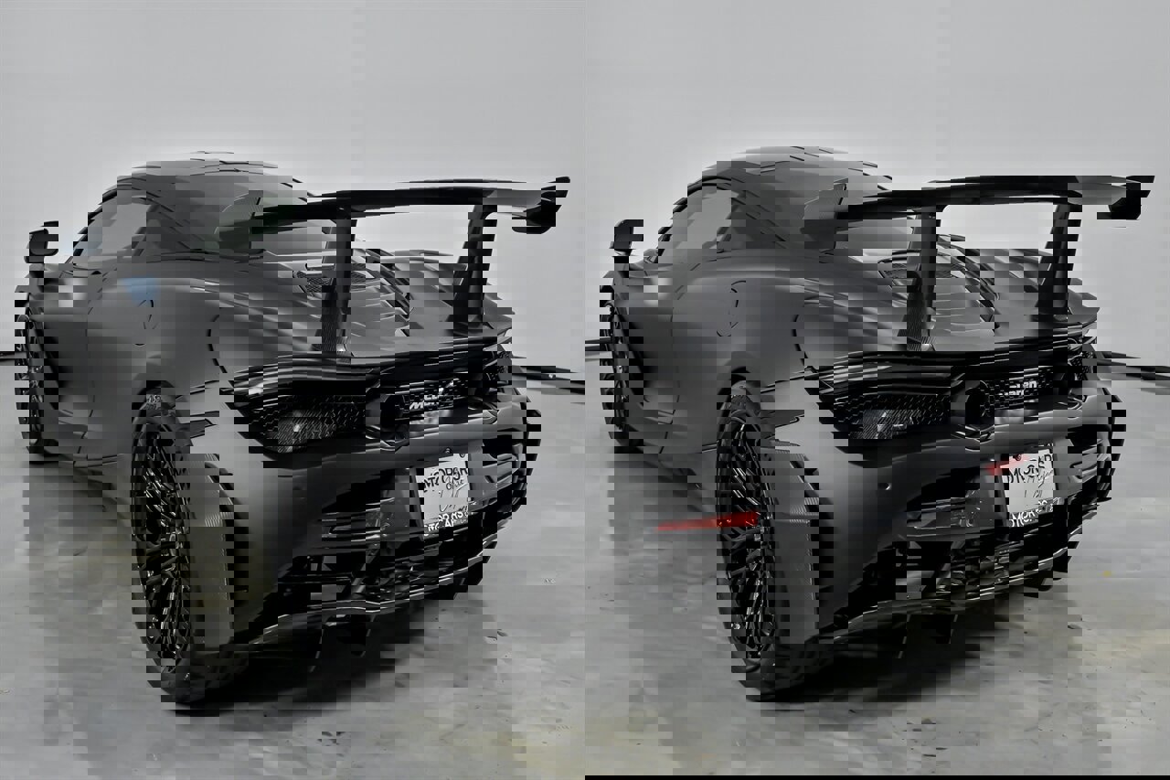 Used 2019 McLaren 720S image 13