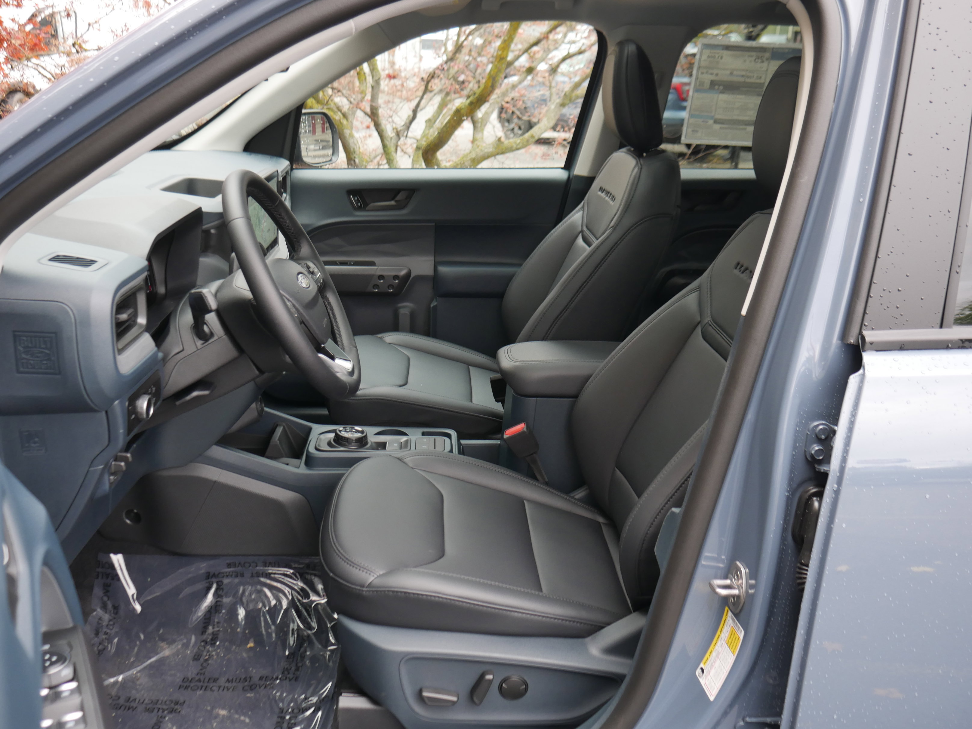 New 2025 Ford Maverick Lariat w/ Black Appearance Package image 3