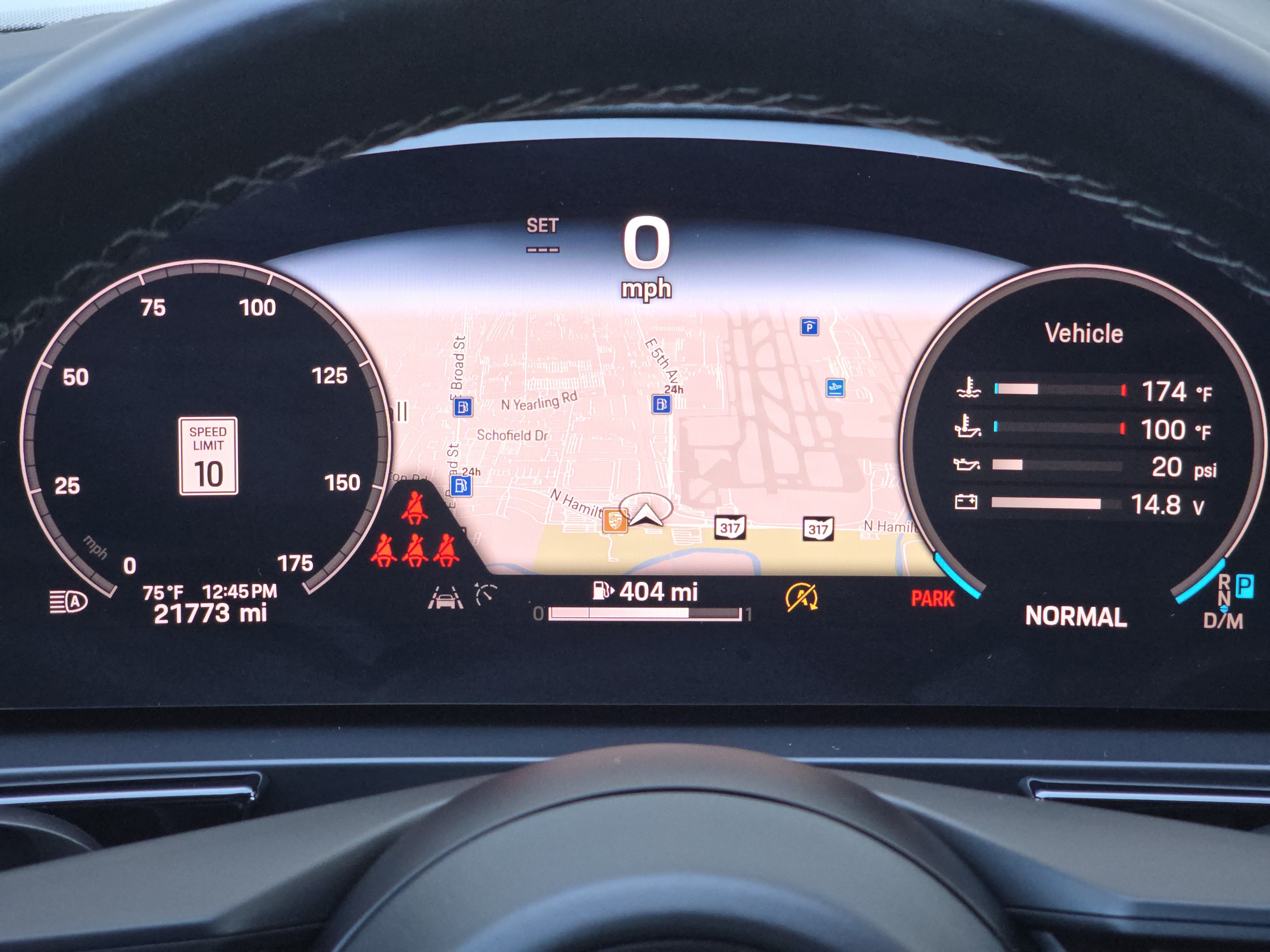 Certified 2024 Porsche Cayenne Coupe AWD/4WD image 24