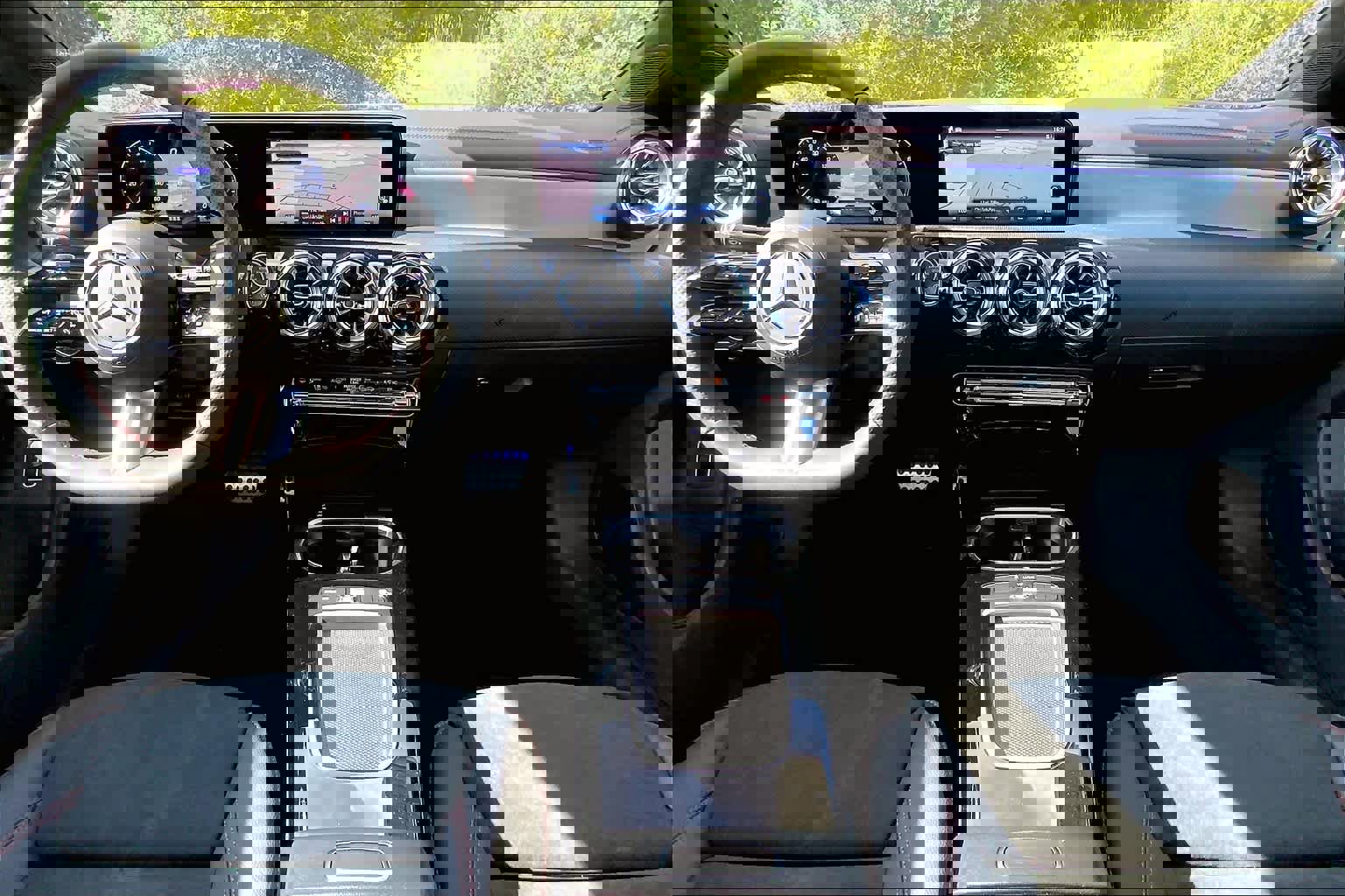 Certified 2025 Mercedes-Benz CLA 250 4MATIC image 5