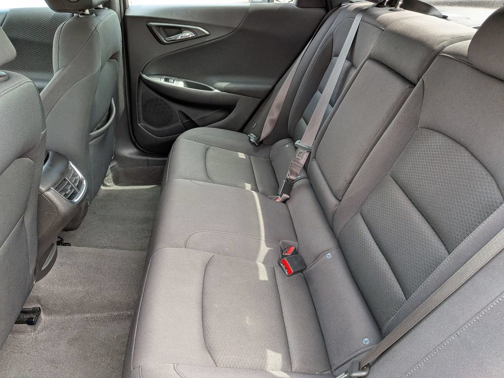 Used 2025 Chevrolet Malibu LT FWD image 36