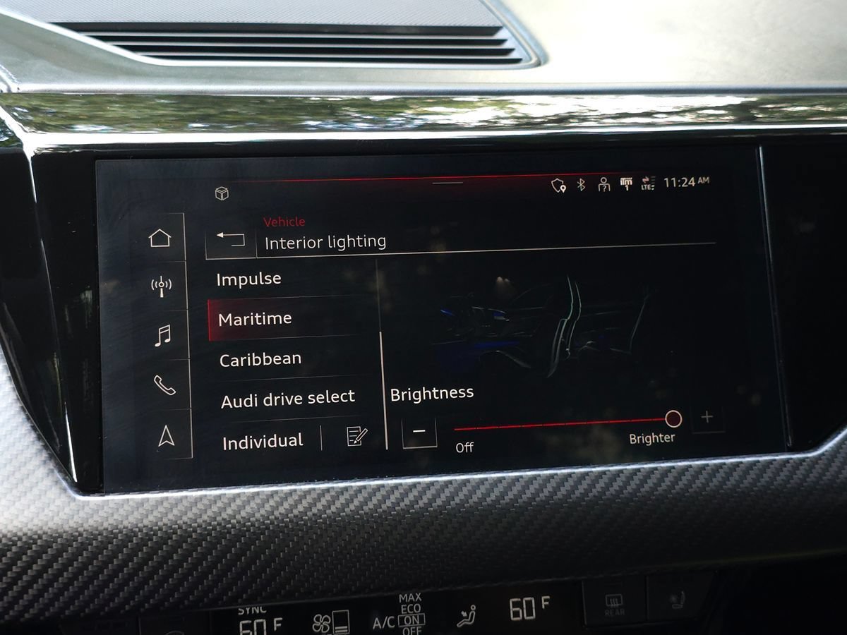 Used 2022 Audi RS e-tron GT w/ Carbon Performance Package AWD/4WD image 46
