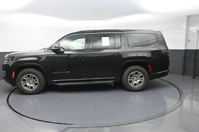 Used 2023 Jeep Wagoneer 4WD w/ Rear Seat Video Group 1 image 6