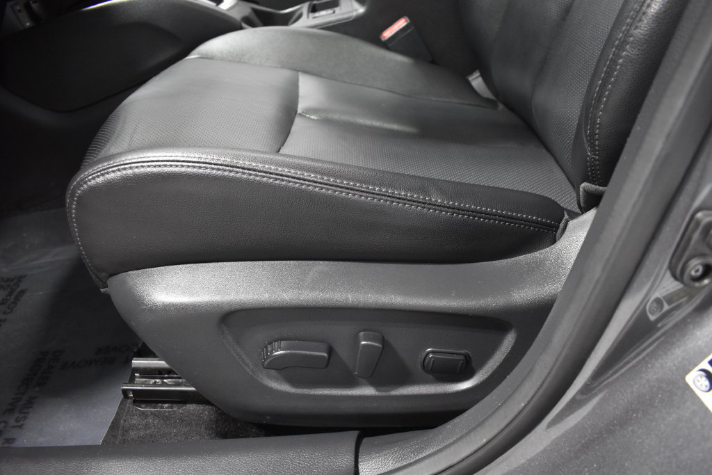 Used 2015 Nissan Rogue SL w/ SL Premium Package AWD/4WD image 18