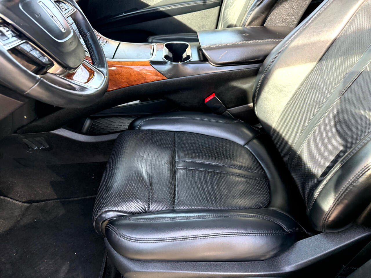 Used 2019 Lincoln Nautilus Reserve w/ Ultimate Package image 12