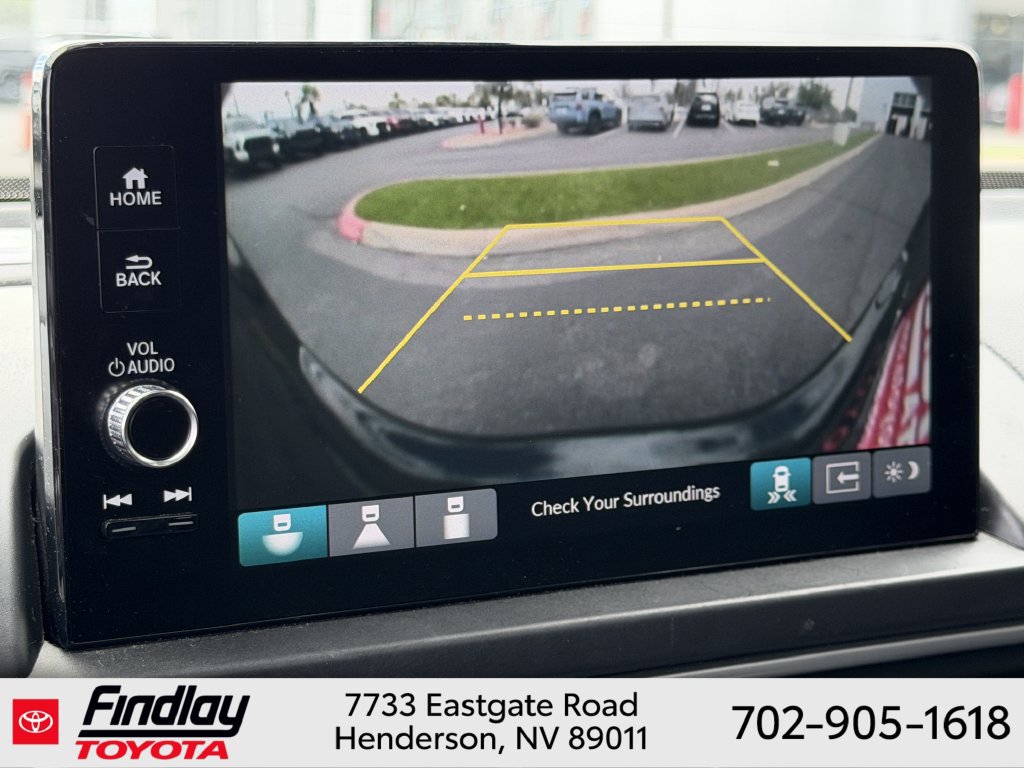 Used 2024 Honda Pilot Touring image 29