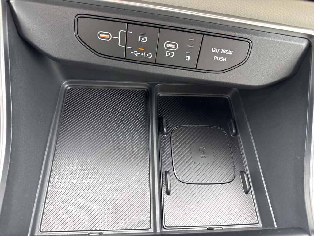 New 2026 Kia Carnival SX w/ SX Dark Edition Package image 16