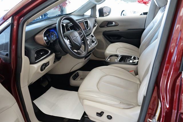 Used 2021 Chrysler Voyager Lxi image 22