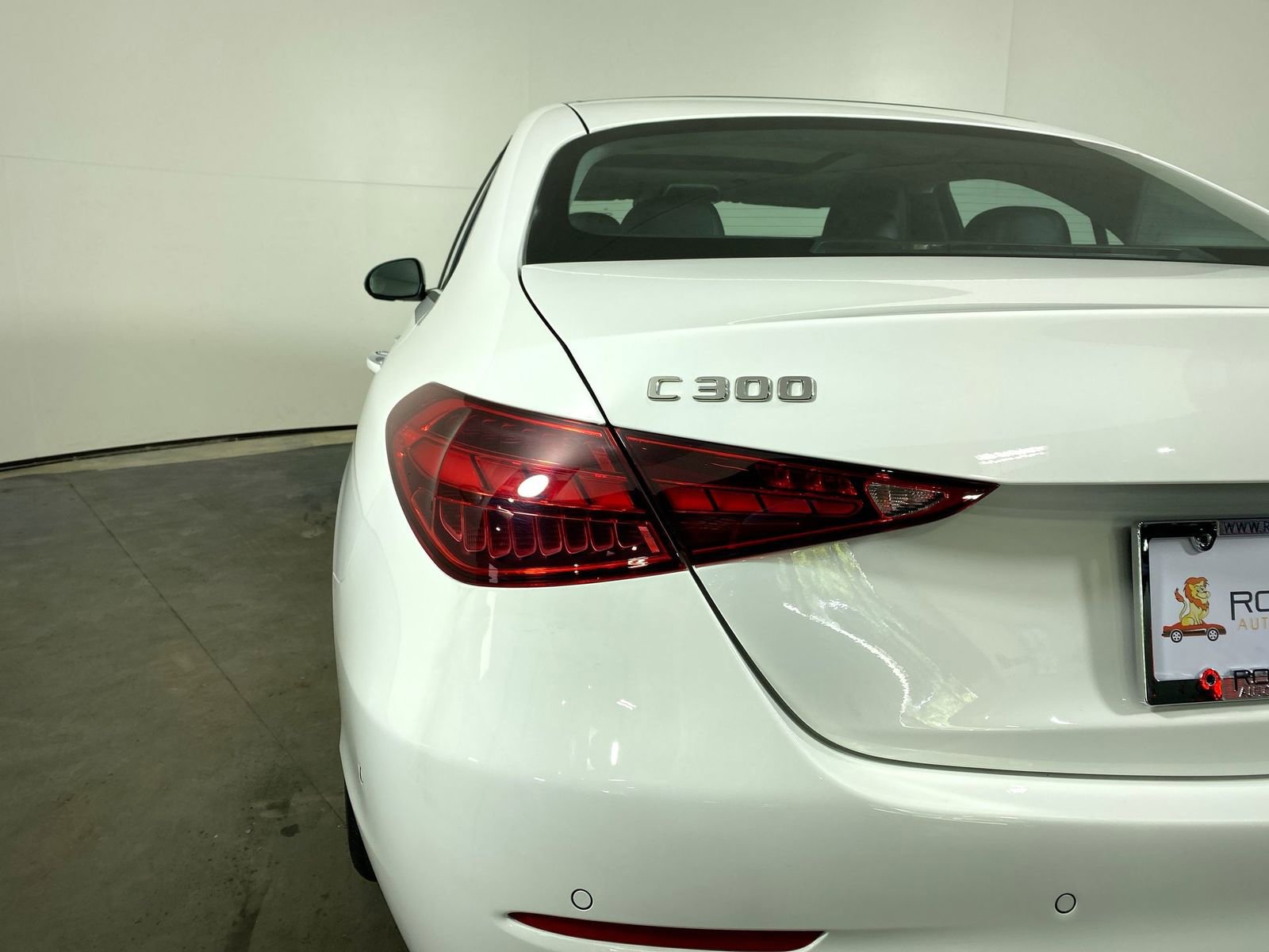 Used 2025 Mercedes-Benz C 300 Sedan image 28