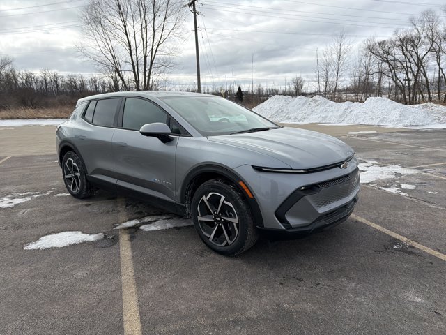 New 2026 Chevrolet Equinox EV LT image 3