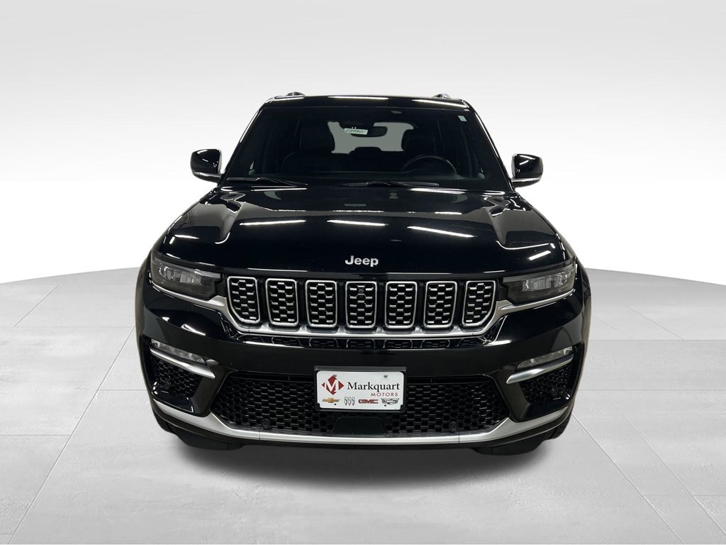 Used 2023 Jeep Grand Cherokee Summit AWD/4WD image 3