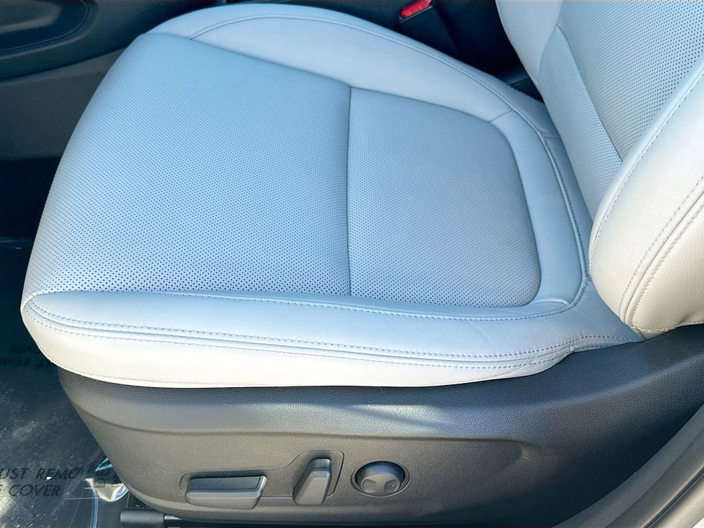 Used 2023 Hyundai Kona Limited image 20