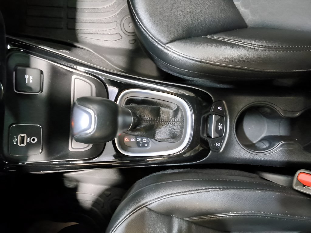 Used 2020 Jeep Compass Latitude FWD image 20