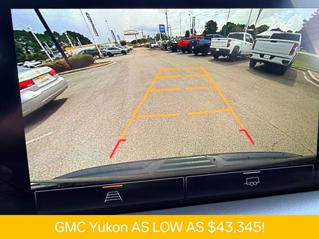 Used 2024 GMC Yukon SLT RWD image 10