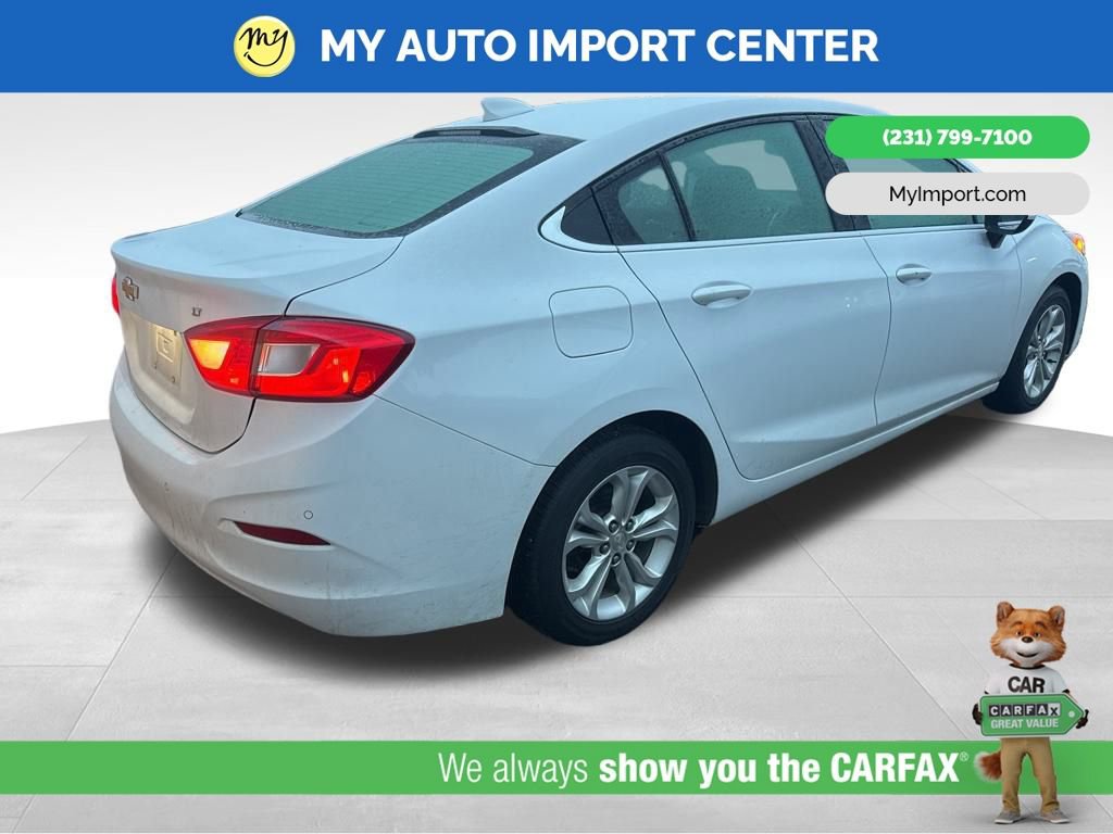 Used 2019 Chevrolet Cruze LT w/ Sun And Sound Package image 5