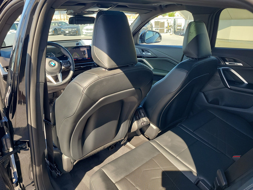 Used 2026 BMW X2 xDrive28i w/ Technology Package AWD/4WD image 11