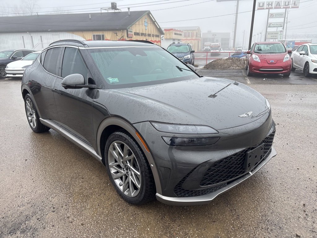 Used 2024 Genesis GV60 Advanced image 1