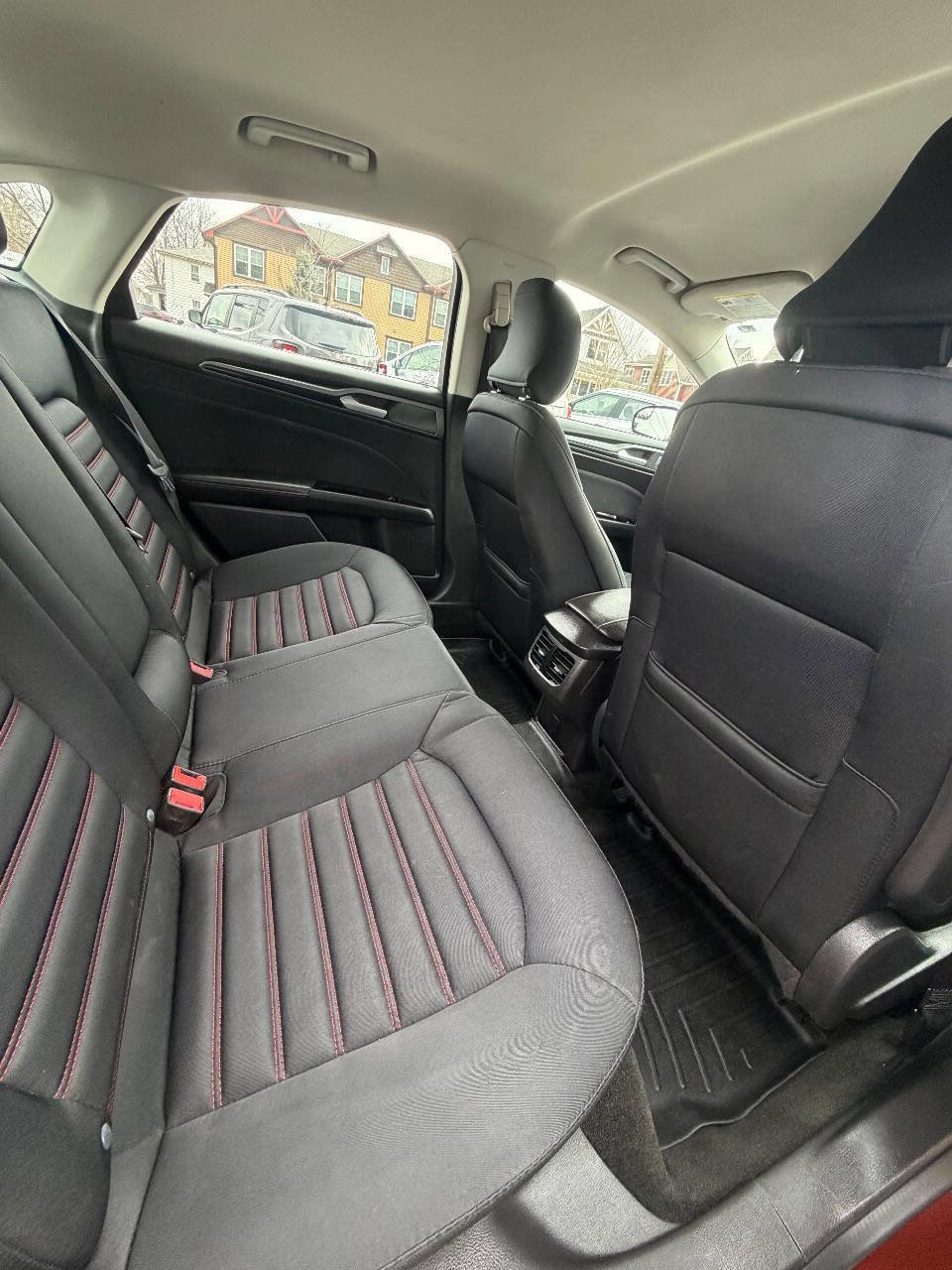 Used 2016 Ford Fusion SE image 39