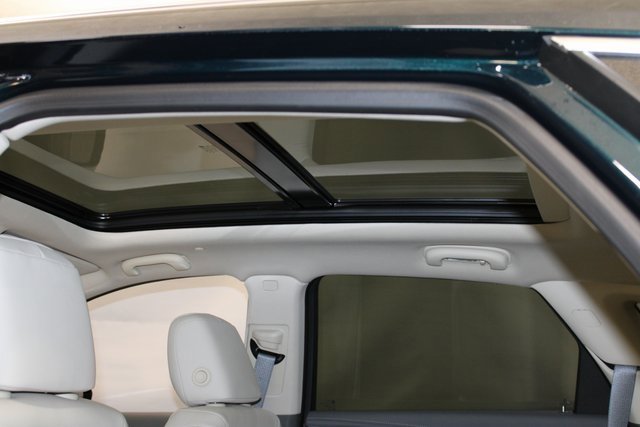 New 2025 Cadillac XT5 Premium Luxury image 8