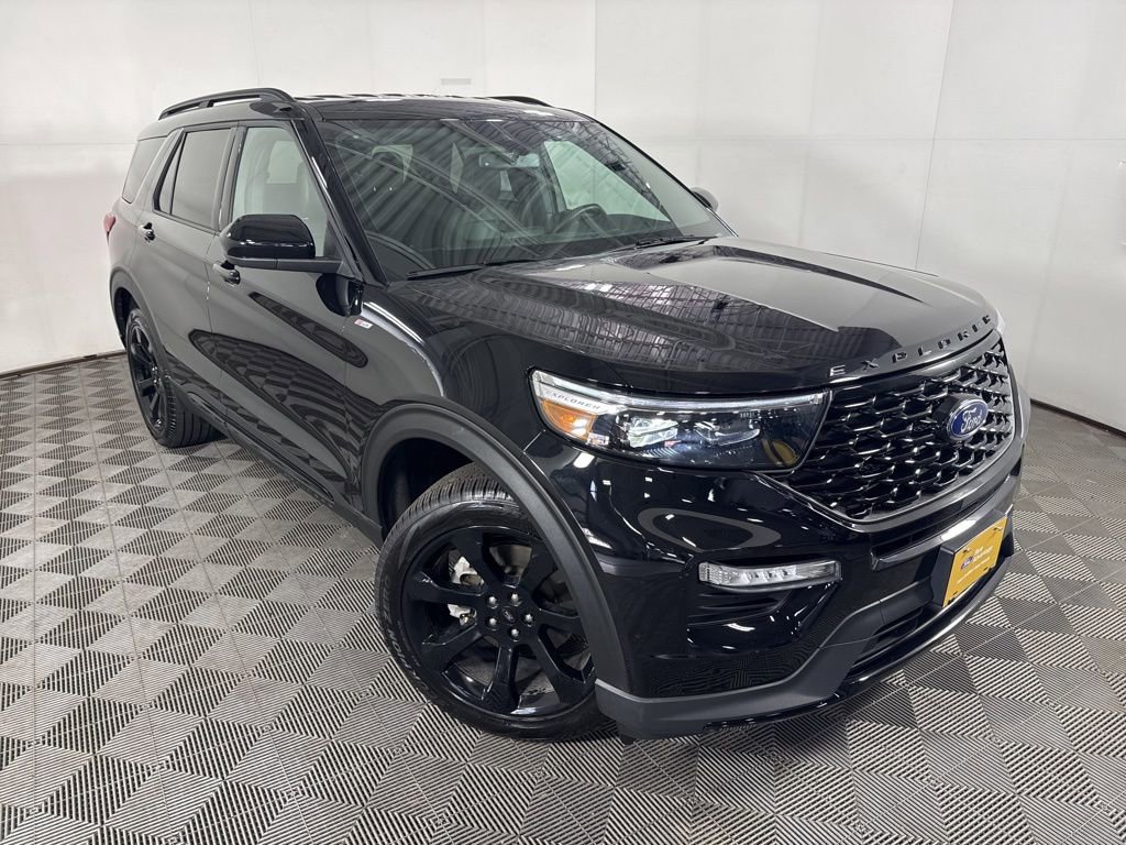 Used 2023 Ford Explorer ST-Line image 2