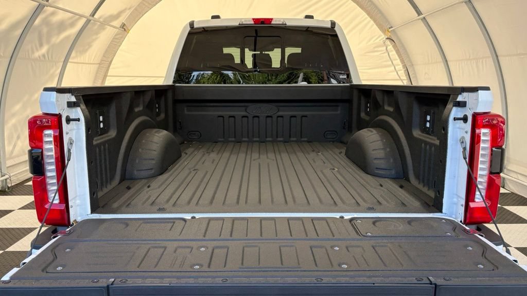 New 2026 Ford F250 Lariat w/ Black Appearance Package AWD/4WD image 4