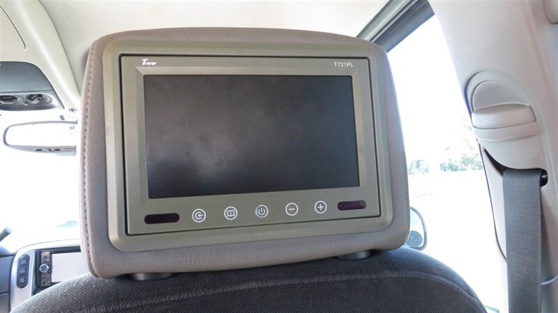Used 2003 Ford Explorer XLT AWD/4WD image 18