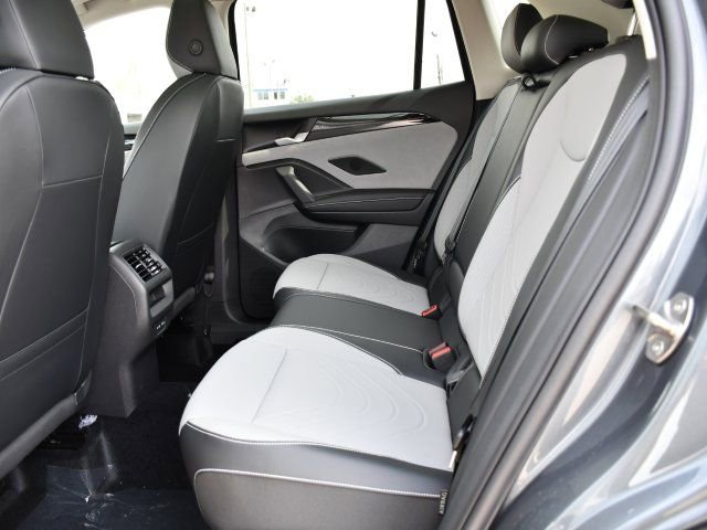 New 2026 Volkswagen Tiguan SE AWD/4WD image 14